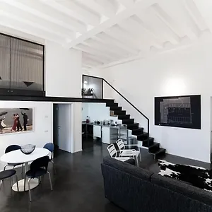Porta Torre Loft - Bymyhomeincomo Appartement
