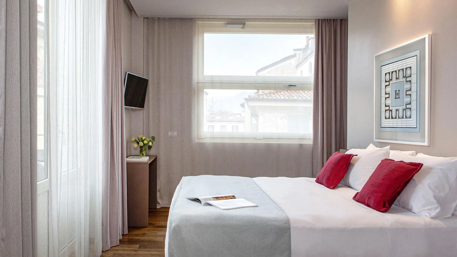 Posta Design Hotel Como 3*,  Italy